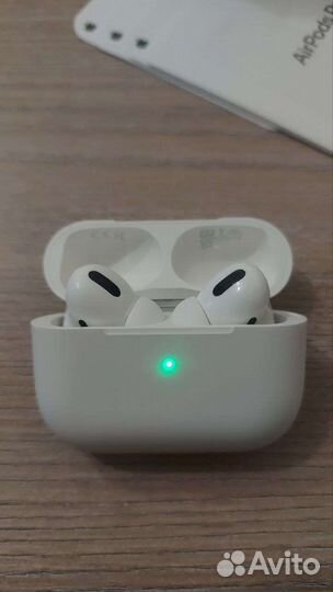 AirPods Pro с шумоподавление