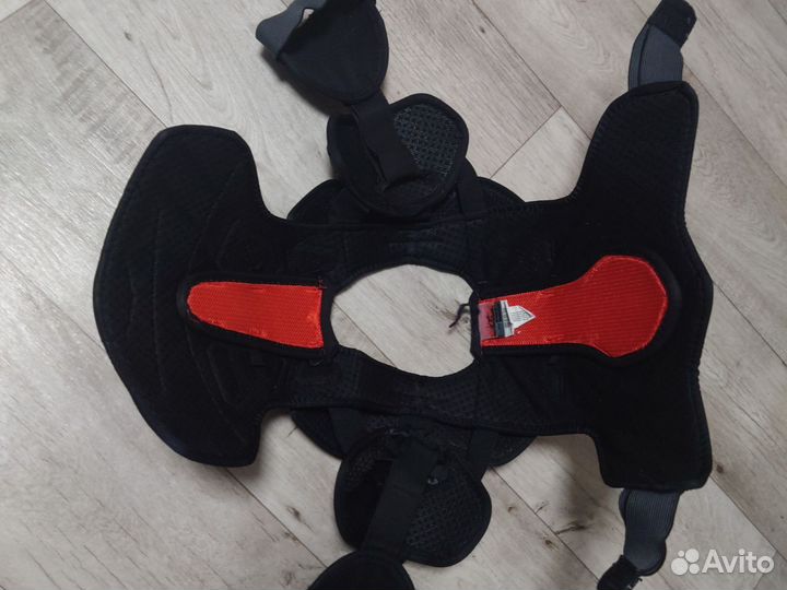 Нагрудник хоккейный CCM QLT Jr M