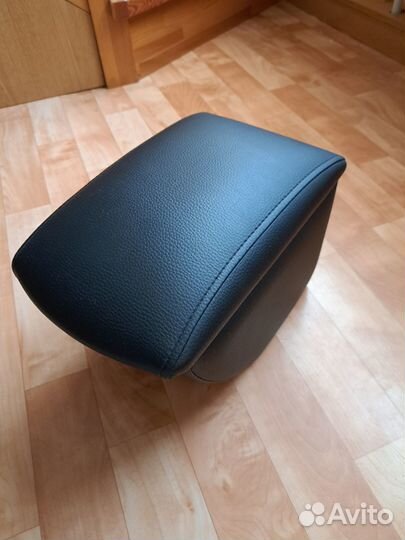 Подлокотник VW Jetta (6) 2010-2015 г.в