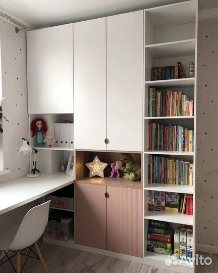 Шкаф двухстворчатый