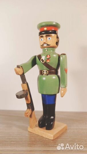 Солдатик деревянный