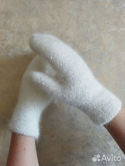 Варежки зимние женские