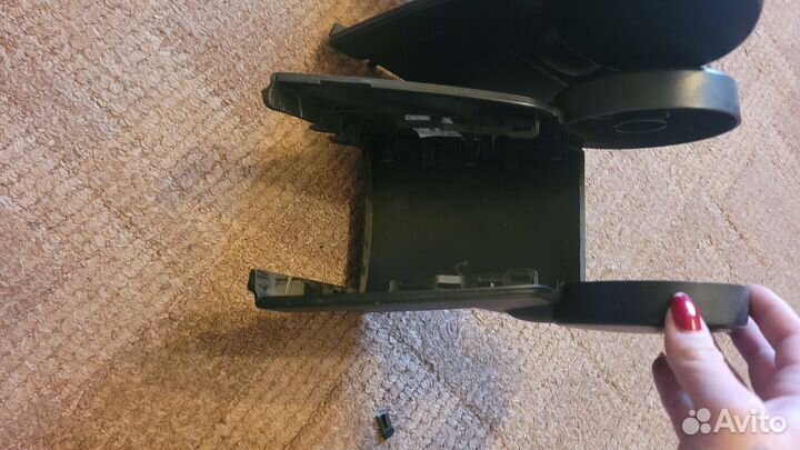 Пластик подлокотника Volkswagen Polo sedan 5