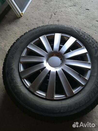 Bridgestone Ice Cruiser 7000 215/60 R16 90T