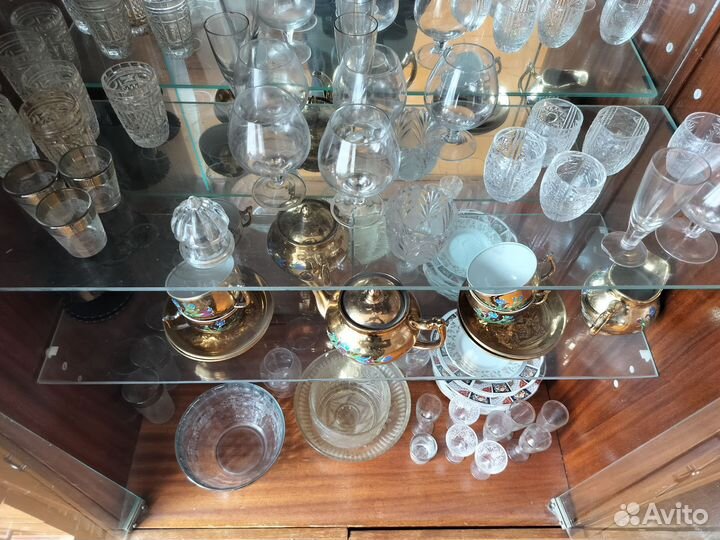 Чайный сервиз, бокалы, рюмки