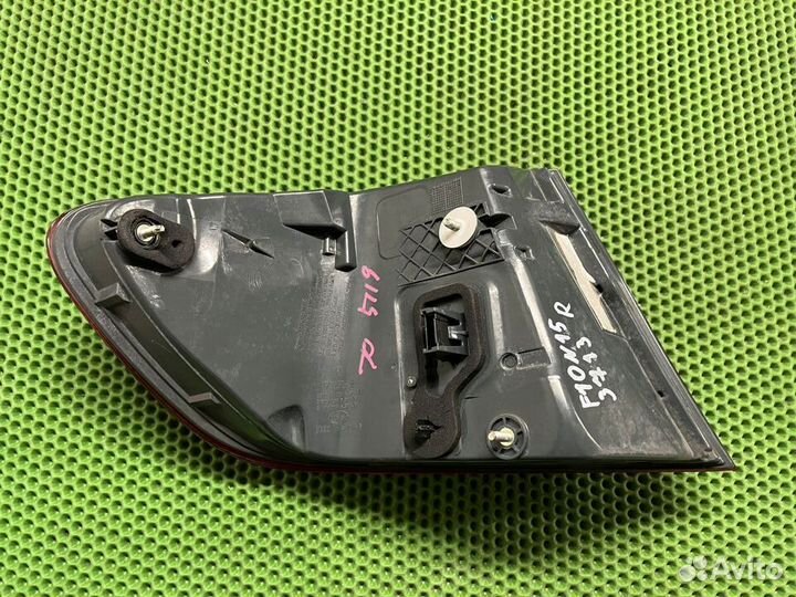 Фонарь задний правый Bmw F10