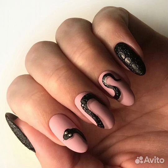 Мастер маникюра и педикюра