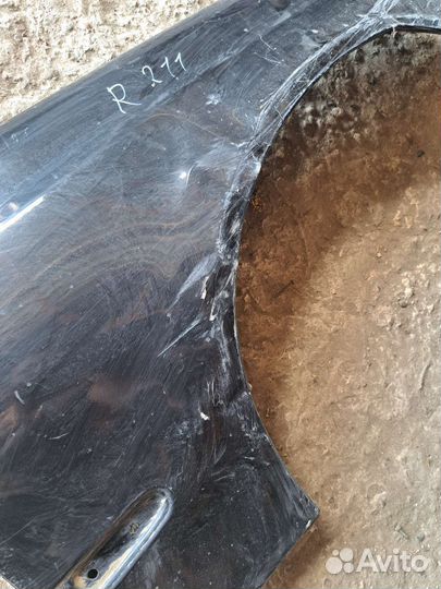 Крыло правое на Mercedes W211