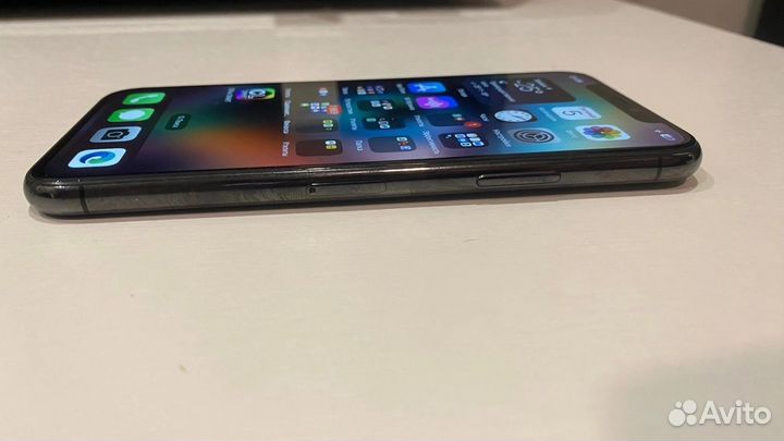 iPhone 11 Pro, 64 ГБ