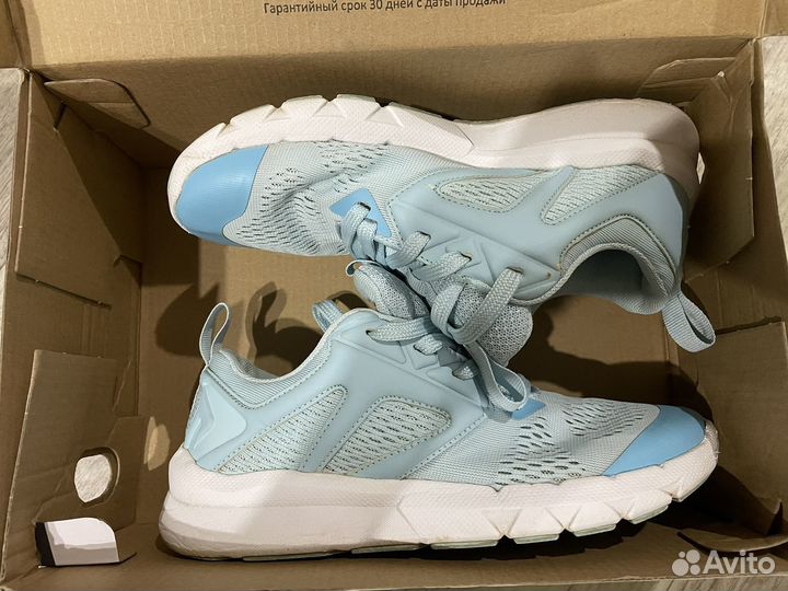 Оригинальные кроссовки Demix