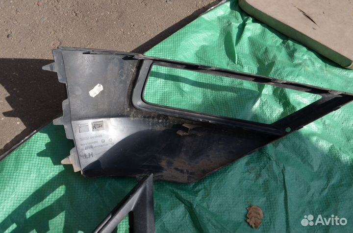 Volkswagen Tiguan накладка бампера переднего