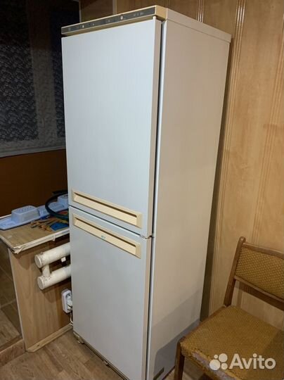 Холодильник бу стинол