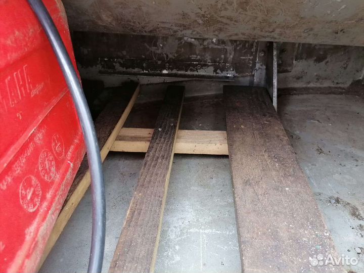 Продаю лодку