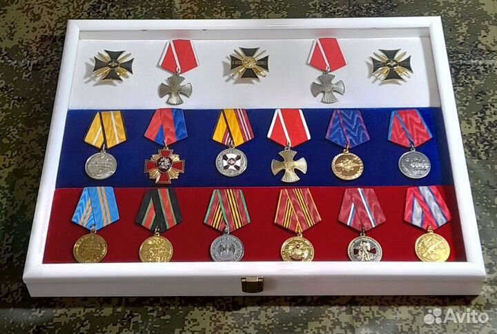 Витрина для медалей Флаг России 30х40