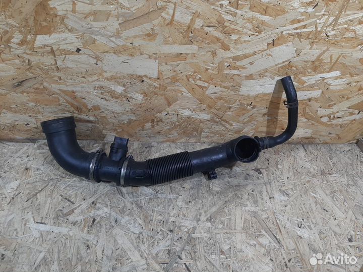 Патрубок дроссельной заслонки Opel Astra H