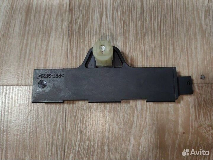 Антенна Bmw 5 F10 N52B25 2011