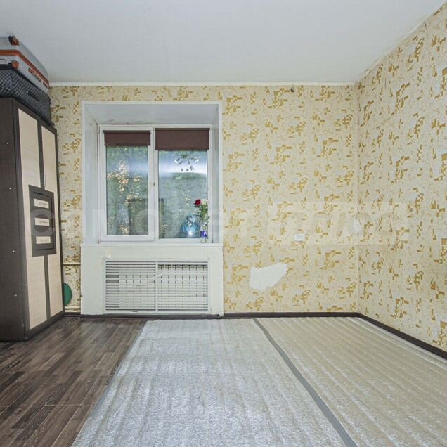 Комната 33 м² в 3-к., 1/8 эт.
