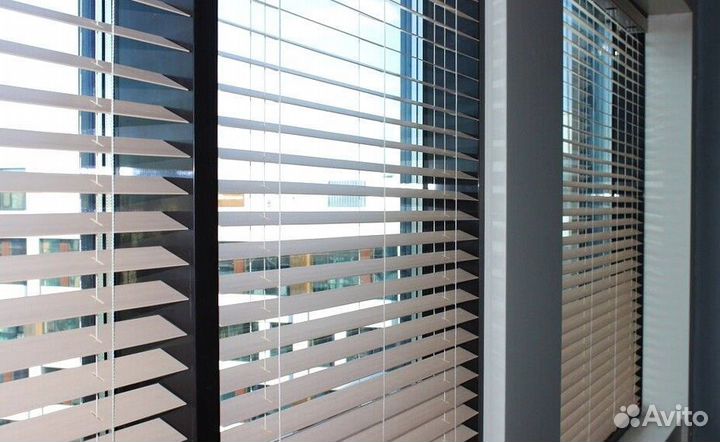 Жалюзи с электроприводом. Доставка и установка