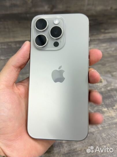 iPhone 15 Pro, 256 ГБ