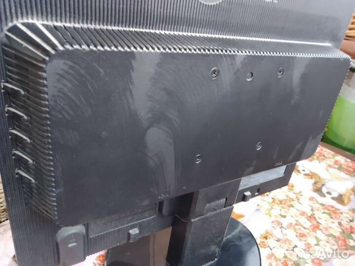 Монитор LG flatron L1753S