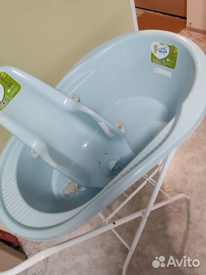 Подставка для ванночки с ванной