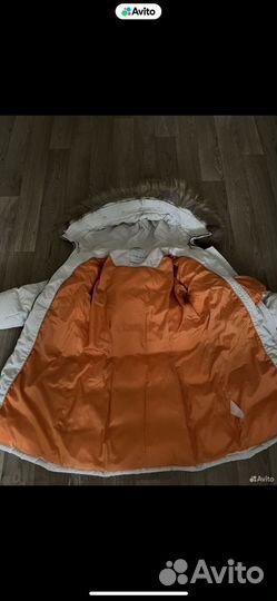 Куртка демисезонная женская 42 44 с капюшоном