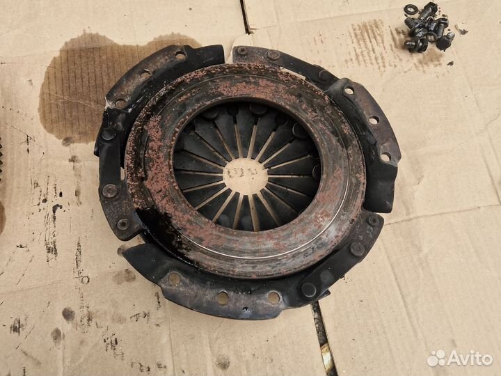 Корзина сцепления мазда 626 1990 год gc