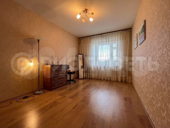 3-к. квартира, 87 м², 4/5 эт.