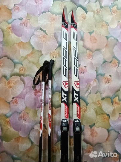 Лыжи,палки,ботинки