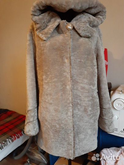 Шуба (полушубок) женская мутоновая