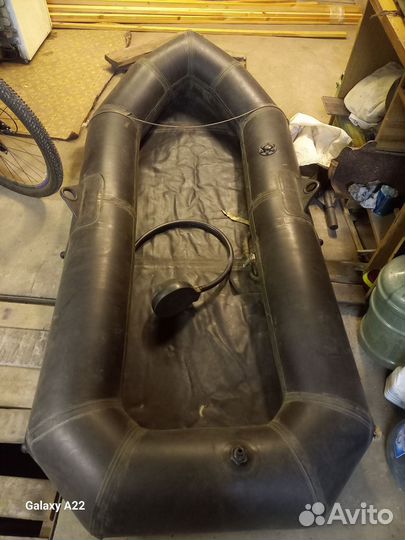 Надувная лодка