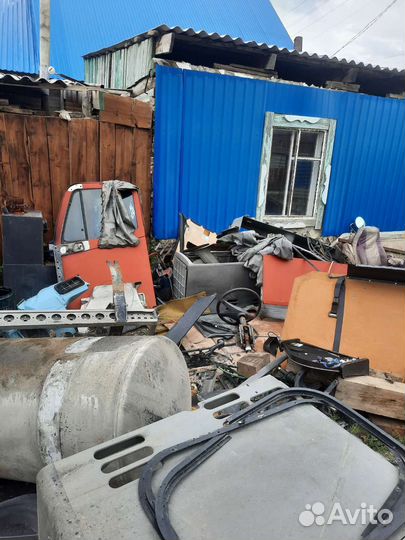 Запчасти на freightliner century