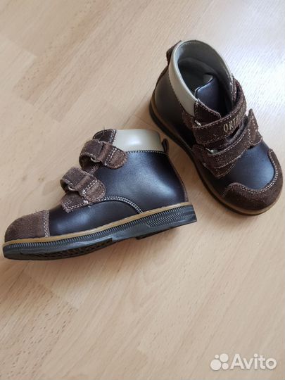 Ботинки кожаные. 24 р