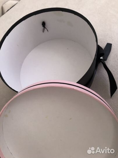 Коробка шляпная б/у