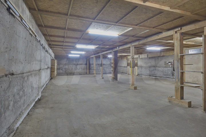 Склад, 218 м²