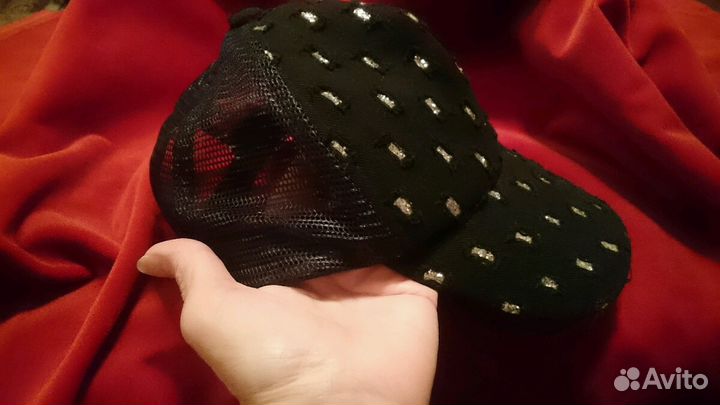 Кепка бейсболка со стразами