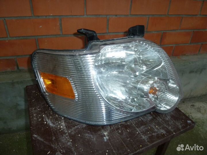 Фара правая ford explorer 4
