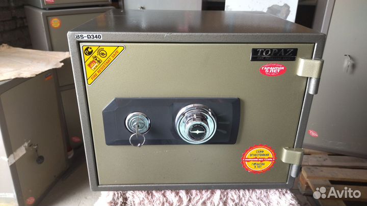 Сейф отличный