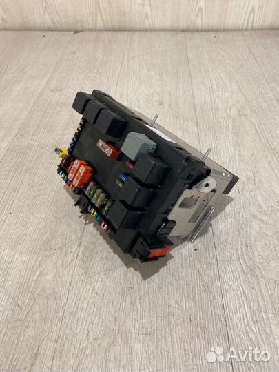 Блок предохранителей задний Mercedes Benz S500