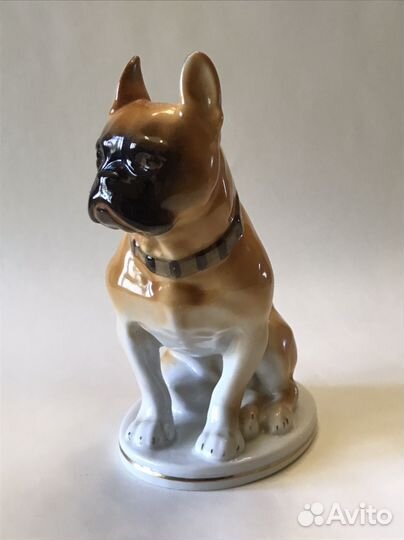 Фарфоровая статуэтка «Собака боксер» лфз