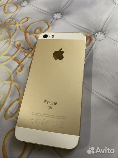 iPhone SE, 32 ГБ