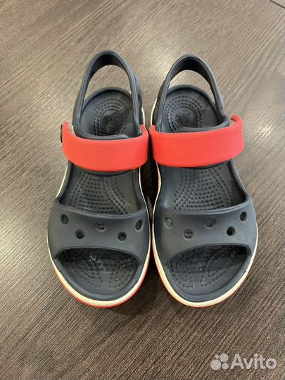 Сандалии crocs c8