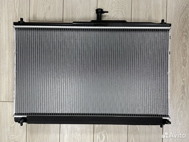 Радиатор охлаждения Hyundai Grand Starex