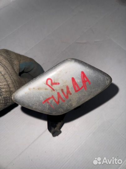 Форсунка омывателя фар передняя правая Nissan