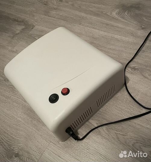 Уф лампа для маникюра + база для ногтей