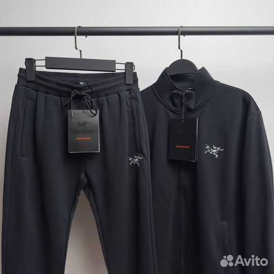 Спортивный костюм arcteryx