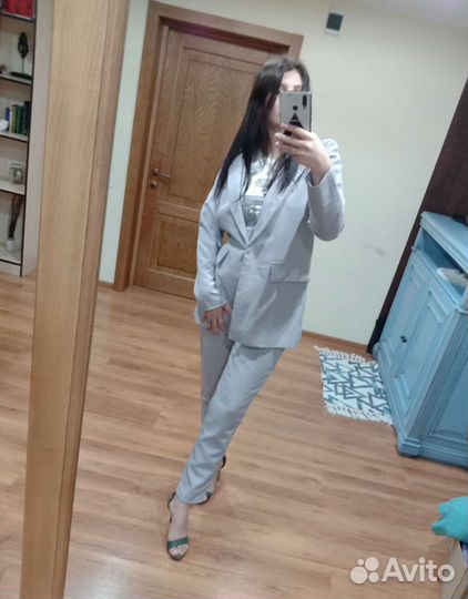 Костюм брючный