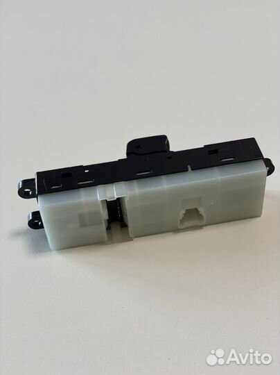 Блок управления стеклоподъемниками Almera