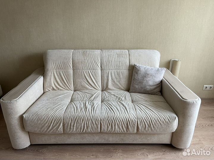 Диваны Moon 018