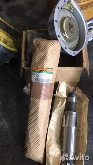 Помпа комацу 155 355